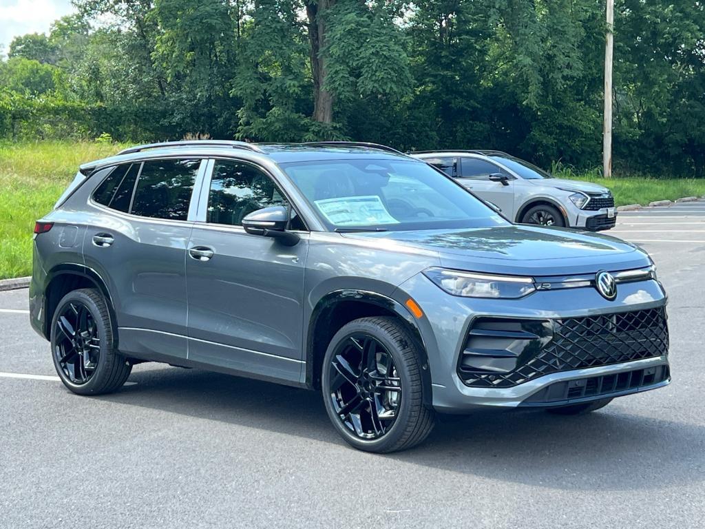 new 2025 Volkswagen Tiguan car, priced at $36,350