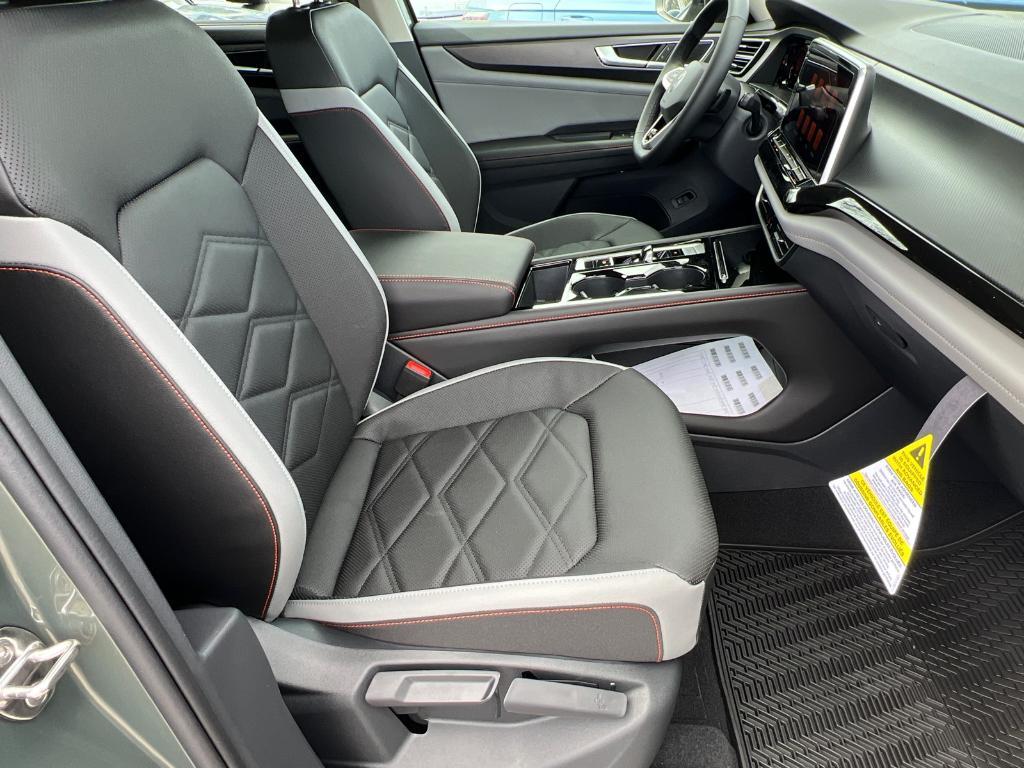 new 2025 Volkswagen Atlas car, priced at $45,039