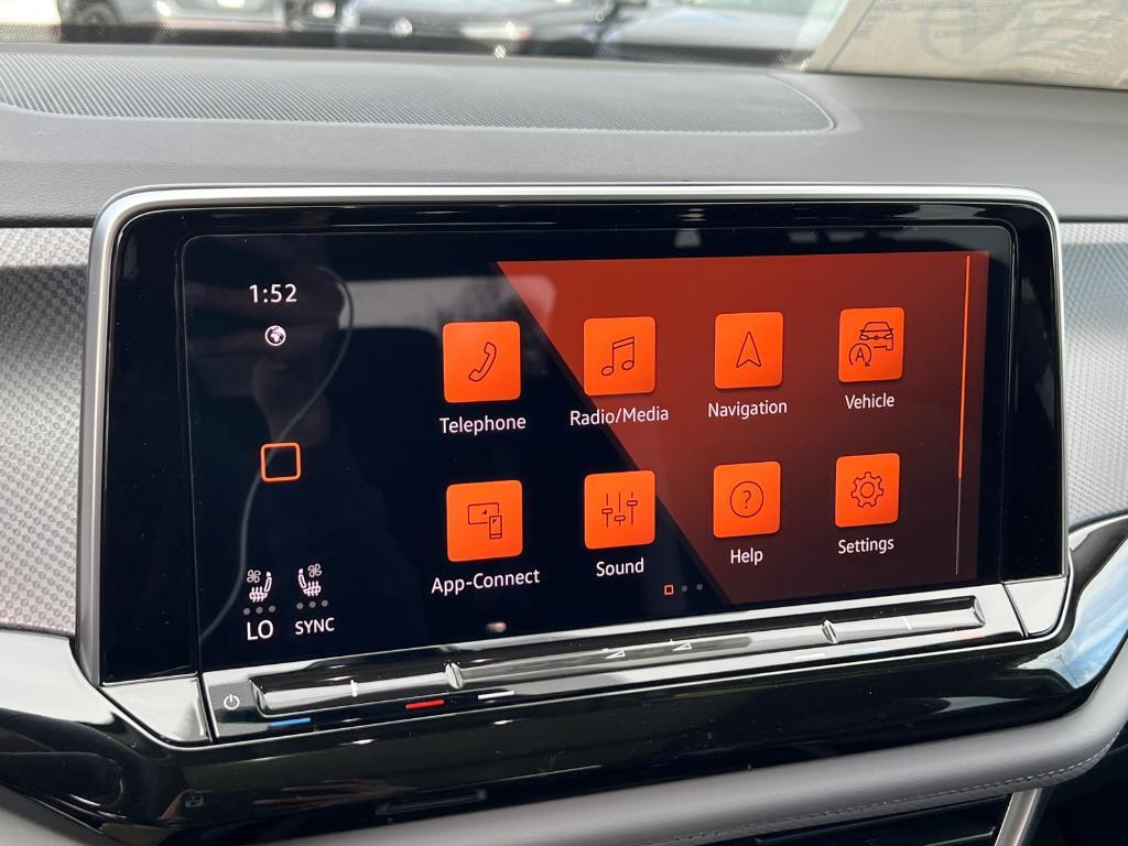 new 2025 Volkswagen Atlas car, priced at $45,039