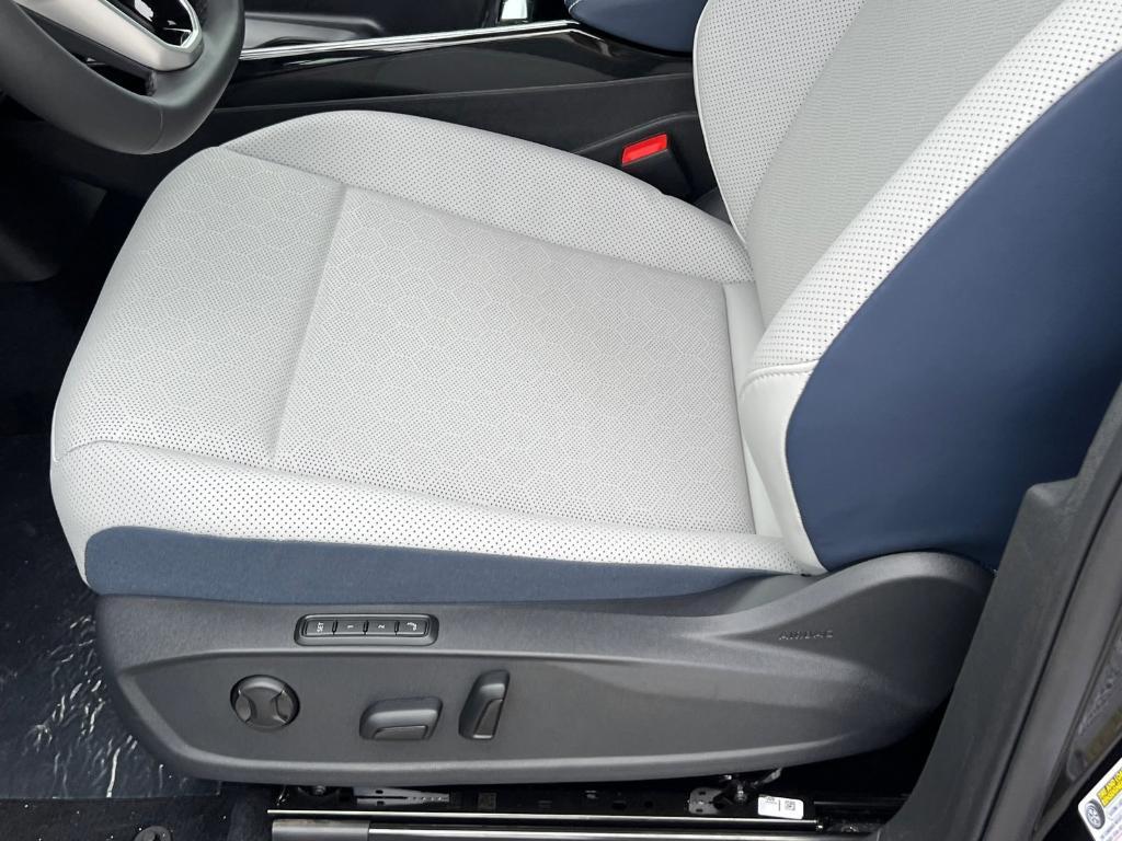 new 2025 Volkswagen ID.4 car, priced at $49,672