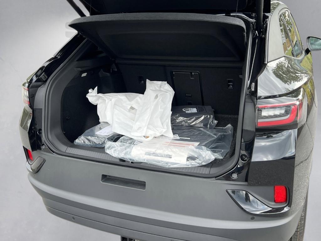 new 2025 Volkswagen ID.4 car, priced at $49,672