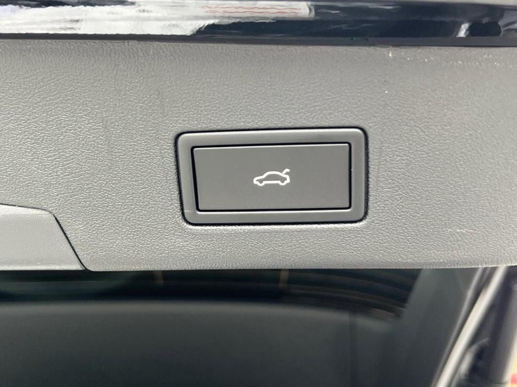 new 2025 Volkswagen ID.4 car, priced at $49,672