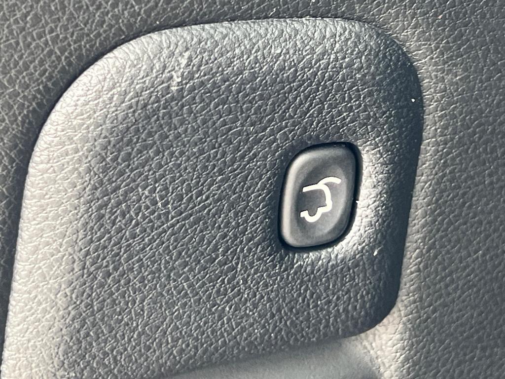 used 2021 Jeep Grand Cherokee car, priced at $28,513