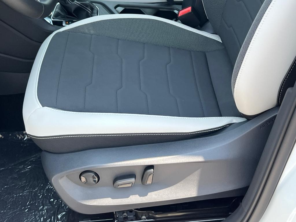 new 2025 Volkswagen Taos car, priced at $30,763