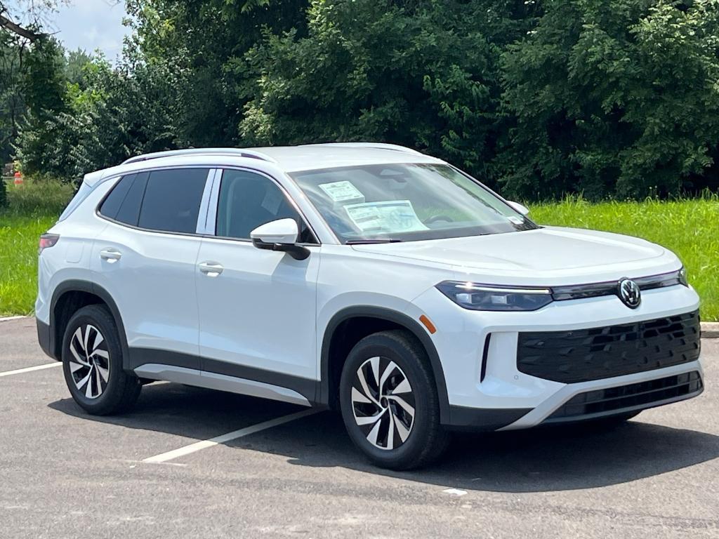 new 2025 Volkswagen Tiguan car, priced at $30,220