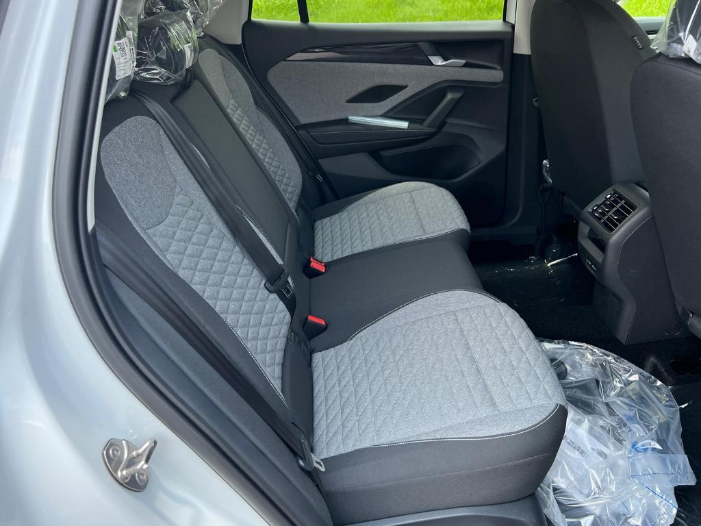 new 2025 Volkswagen Tiguan car, priced at $30,220