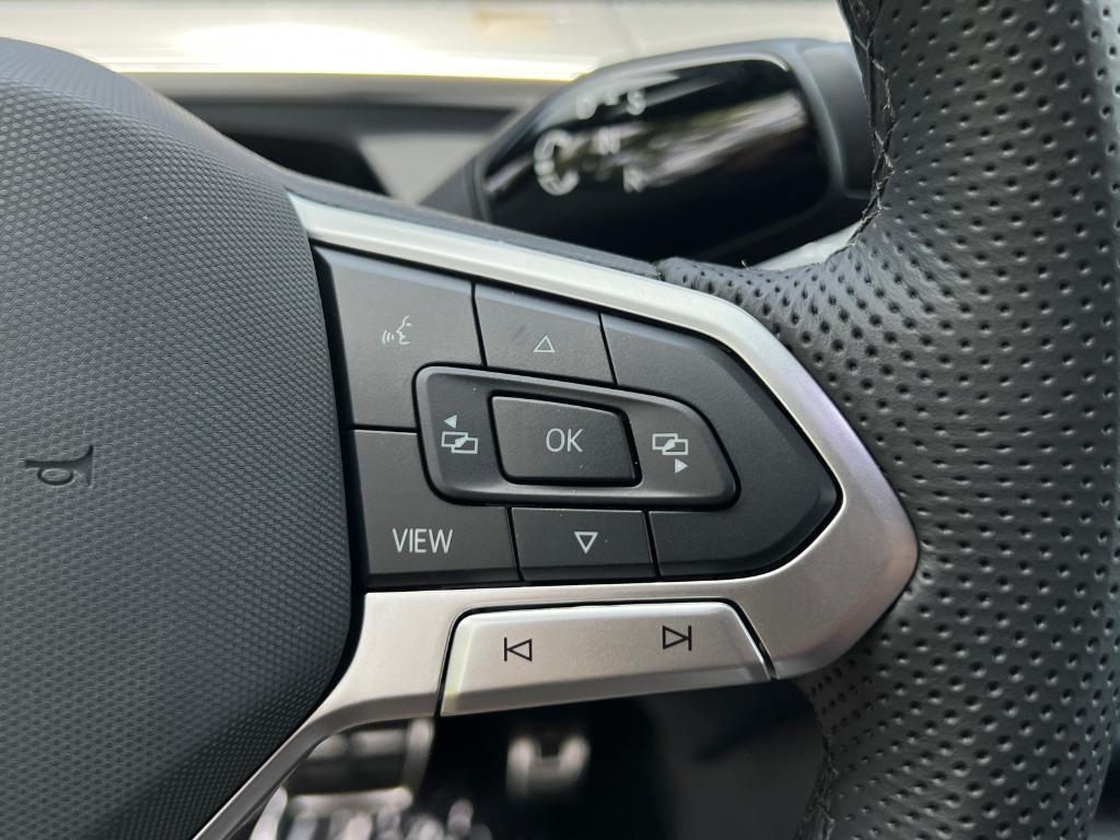 new 2025 Volkswagen Tiguan car, priced at $37,850