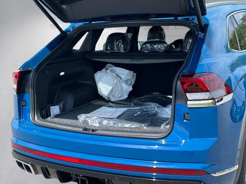 new 2025 Volkswagen Atlas Cross Sport car, priced at $50,397