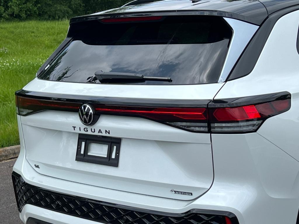 new 2025 Volkswagen Tiguan car, priced at $38,667