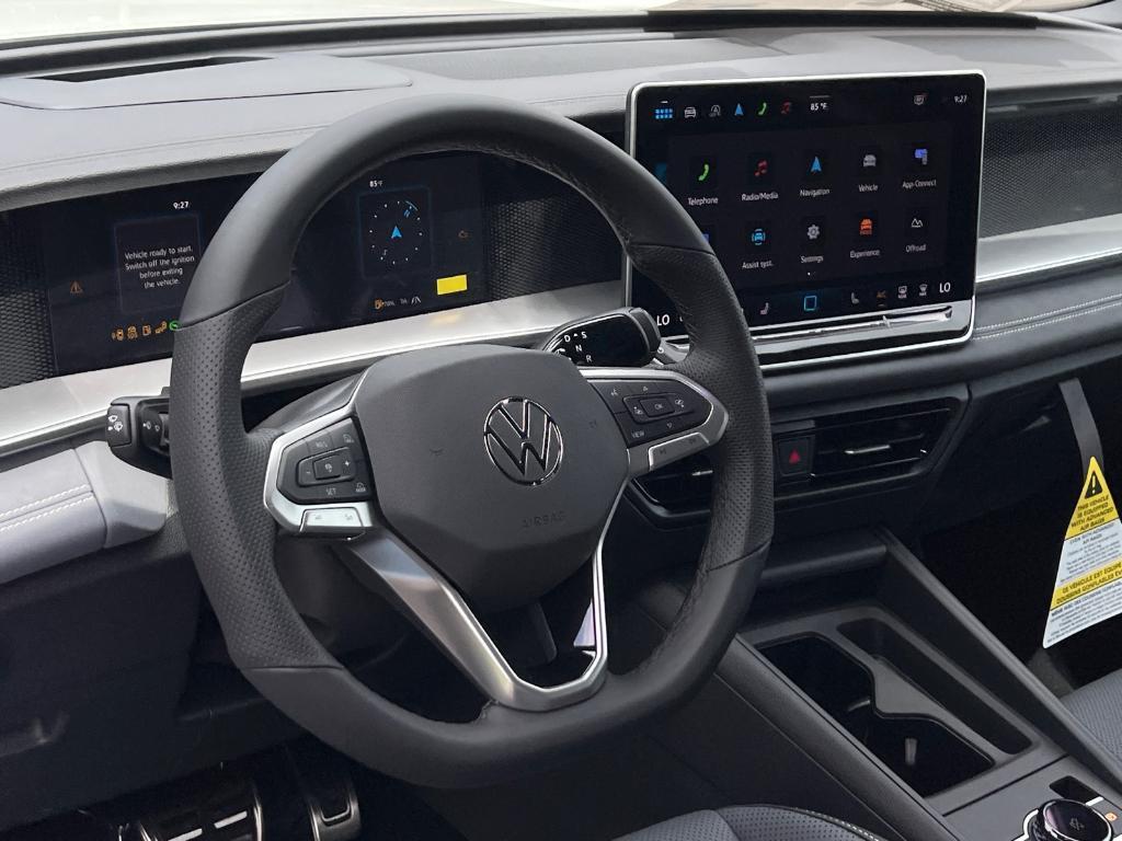 new 2025 Volkswagen Tiguan car, priced at $38,667