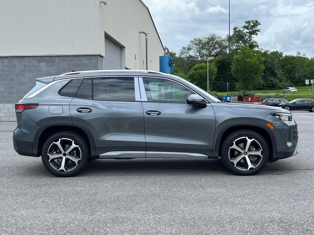 new 2025 Volkswagen Tiguan car, priced at $32,589