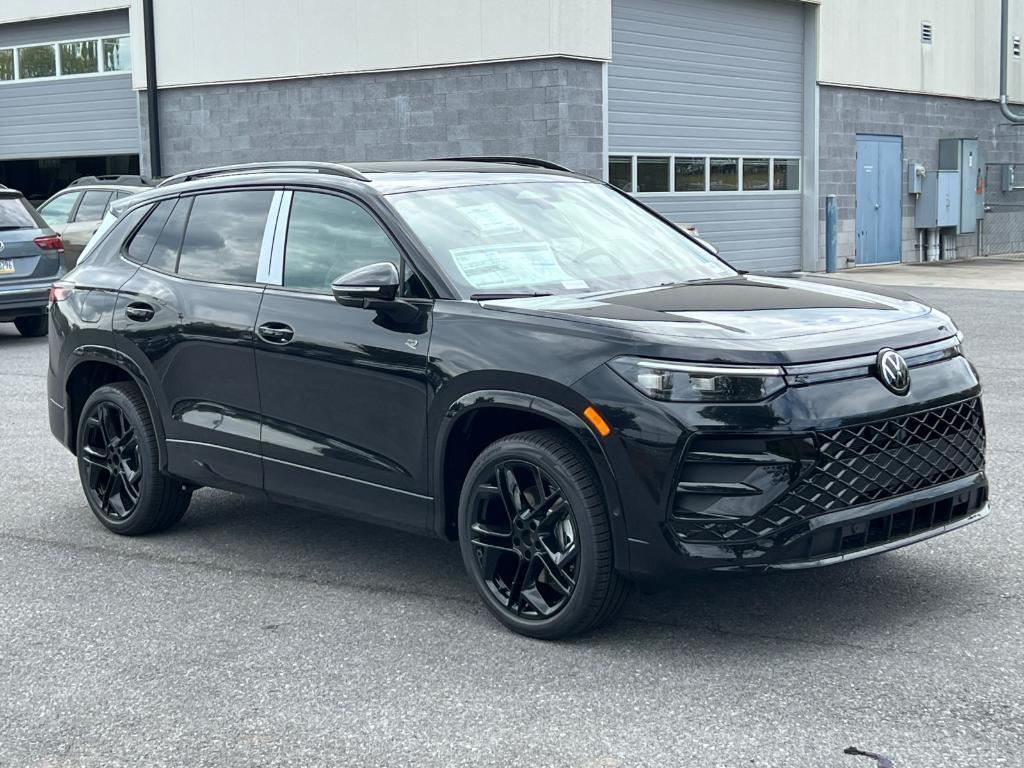 new 2025 Volkswagen Tiguan car, priced at $37,078