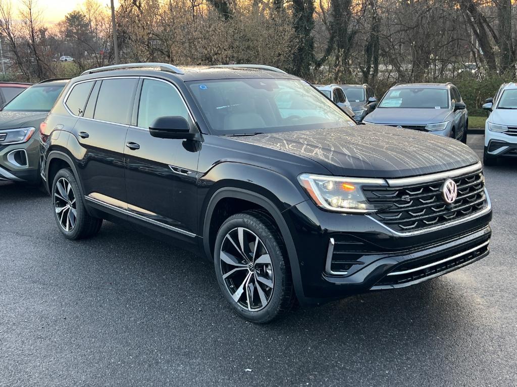 new 2025 Volkswagen Atlas car, priced at $51,753