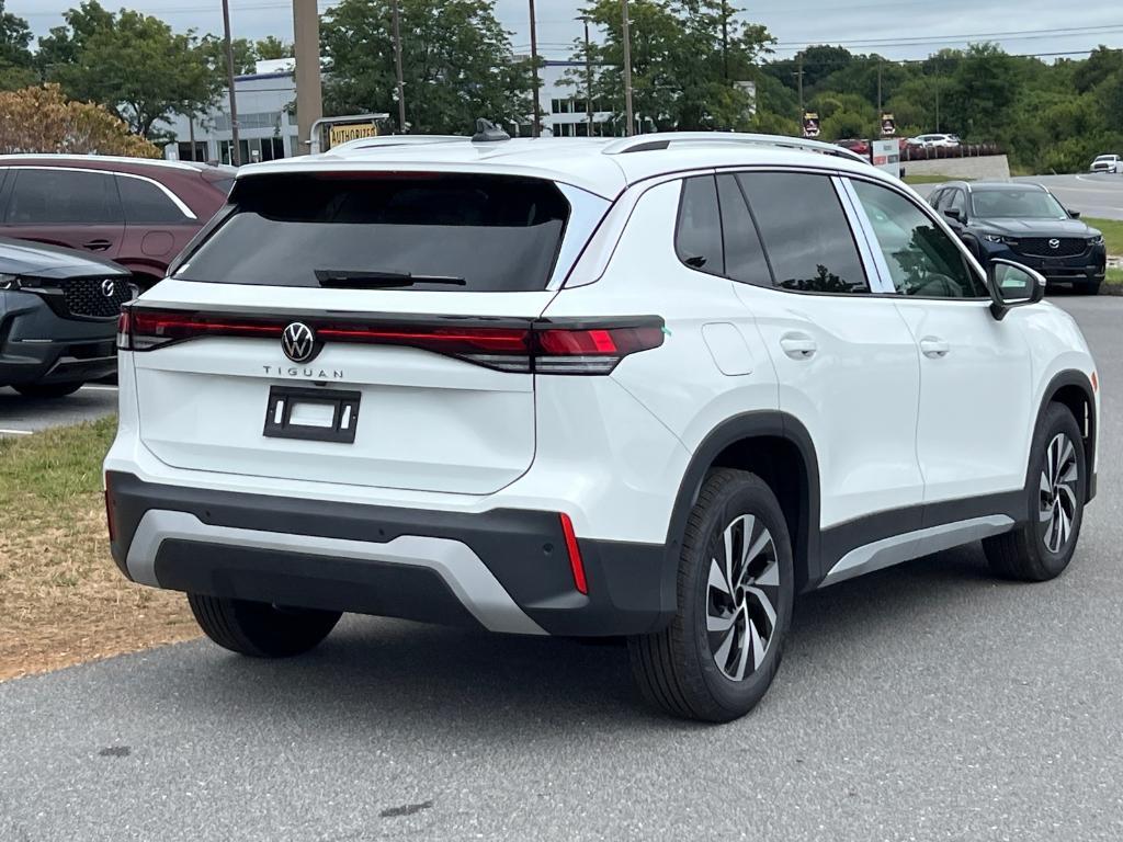 new 2025 Volkswagen Tiguan car, priced at $29,952