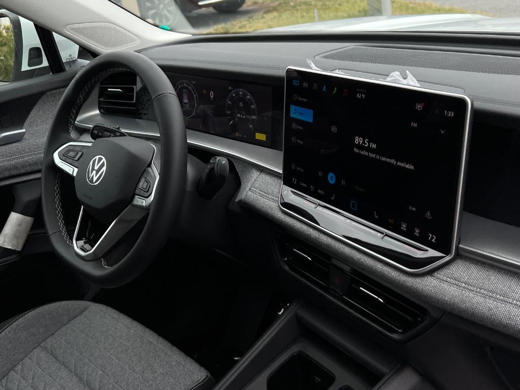 new 2025 Volkswagen Tiguan car, priced at $29,952