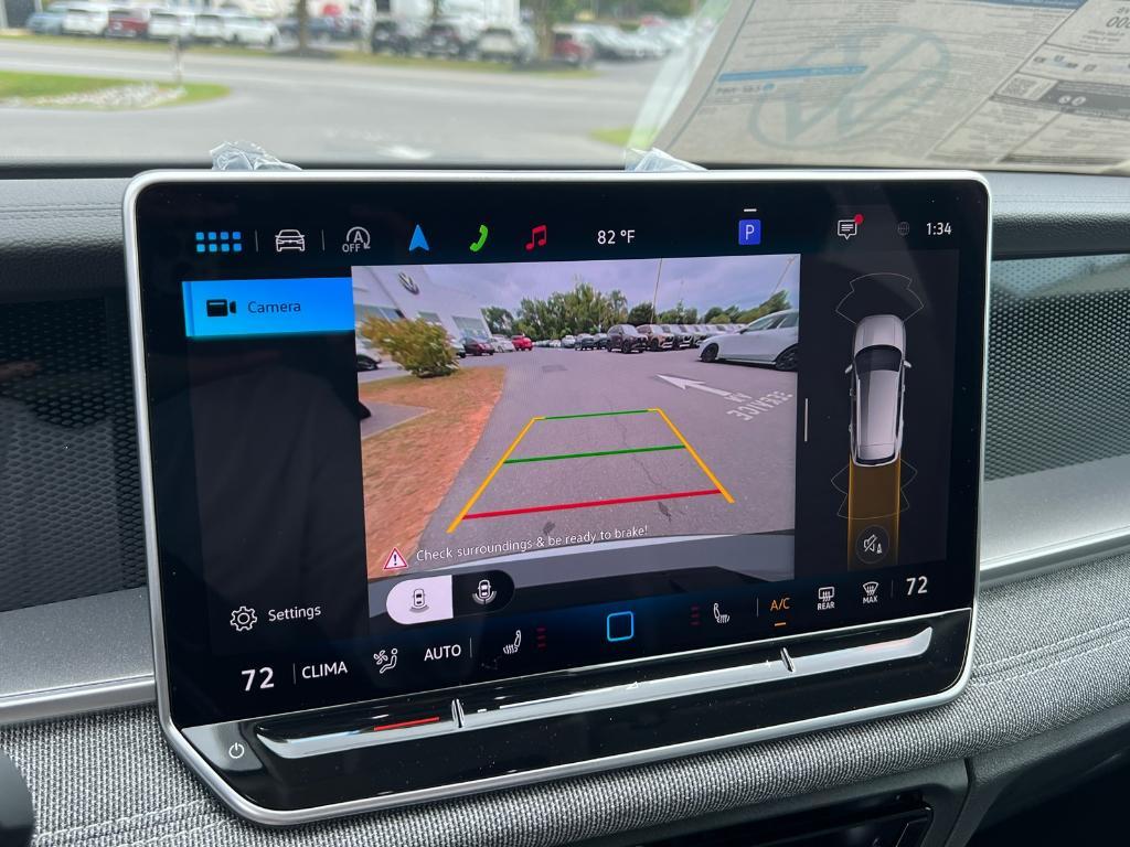 new 2025 Volkswagen Tiguan car, priced at $29,952