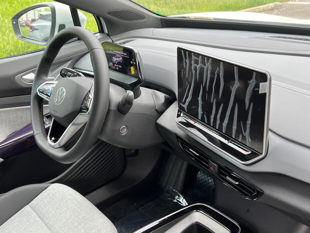 new 2025 Volkswagen ID.4 car, priced at $40,635