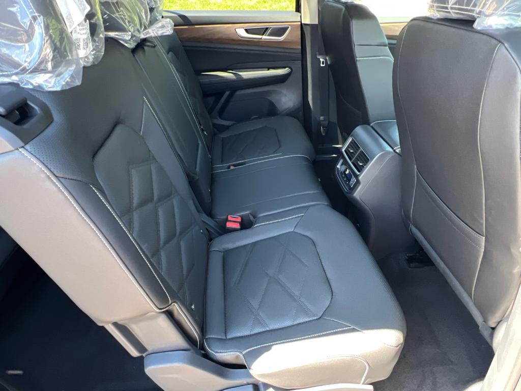 new 2026 Volkswagen Atlas car