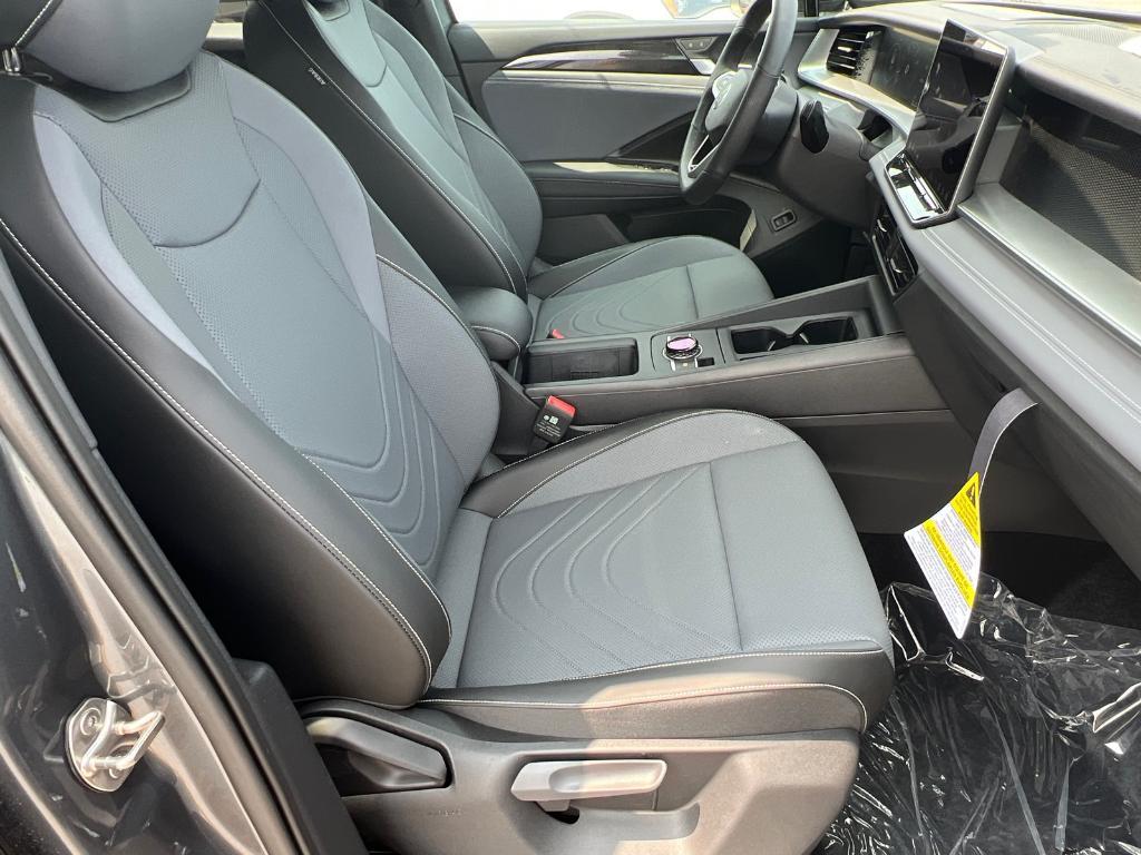 new 2025 Volkswagen Tiguan car, priced at $37,850