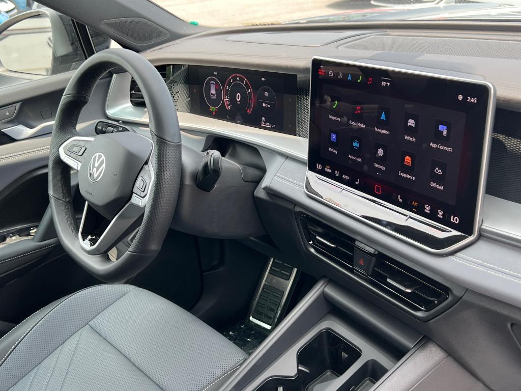 new 2025 Volkswagen Tiguan car, priced at $37,850
