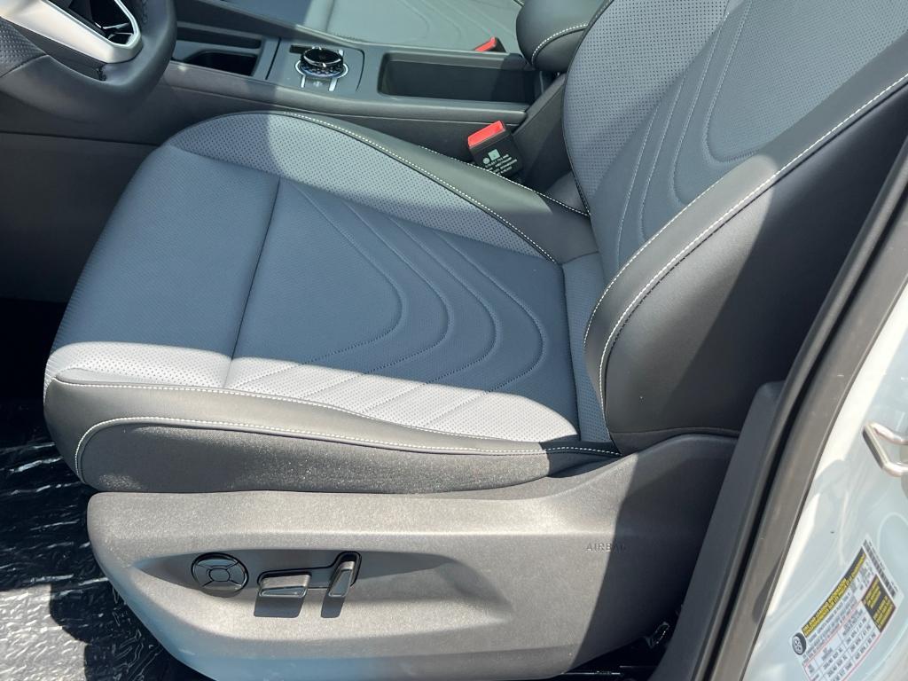 new 2025 Volkswagen Tiguan car, priced at $37,167