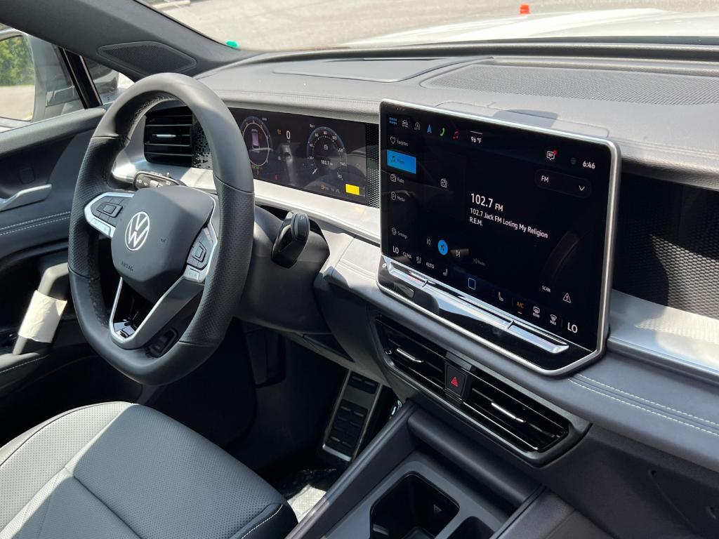 new 2025 Volkswagen Tiguan car, priced at $37,167