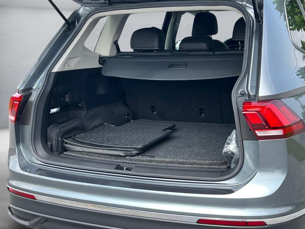 used 2022 Volkswagen Tiguan car, priced at $23,370