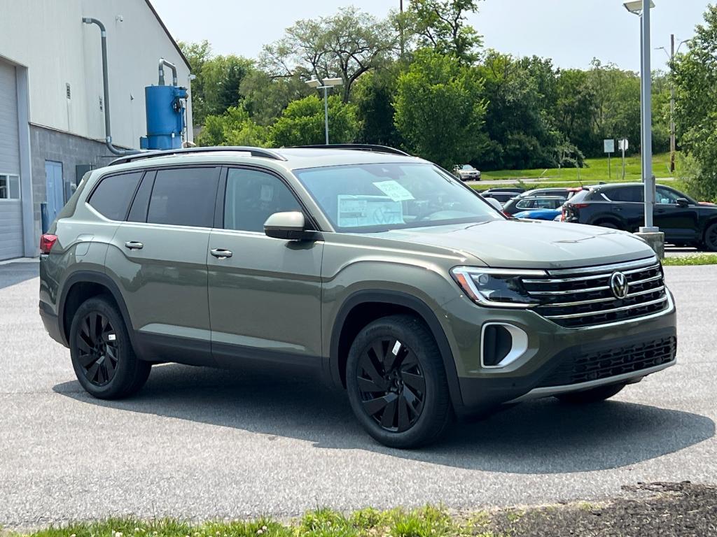 new 2025 Volkswagen Atlas car, priced at $45,983