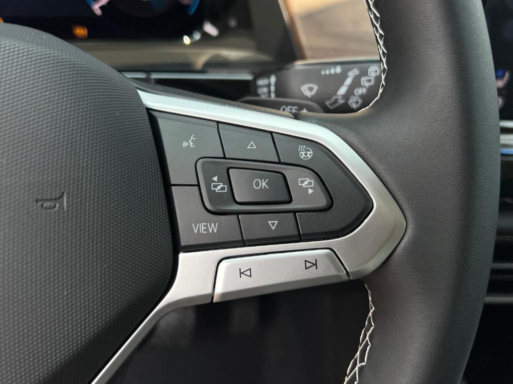new 2025 Volkswagen Atlas car, priced at $45,983