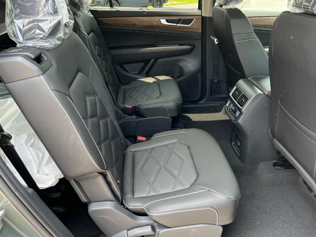new 2025 Volkswagen Atlas car, priced at $45,983