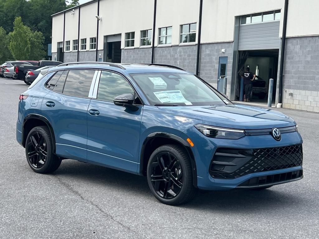 new 2025 Volkswagen Tiguan car, priced at $37,514