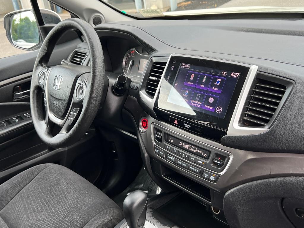 used 2018 Honda Pilot car, priced at $11,812