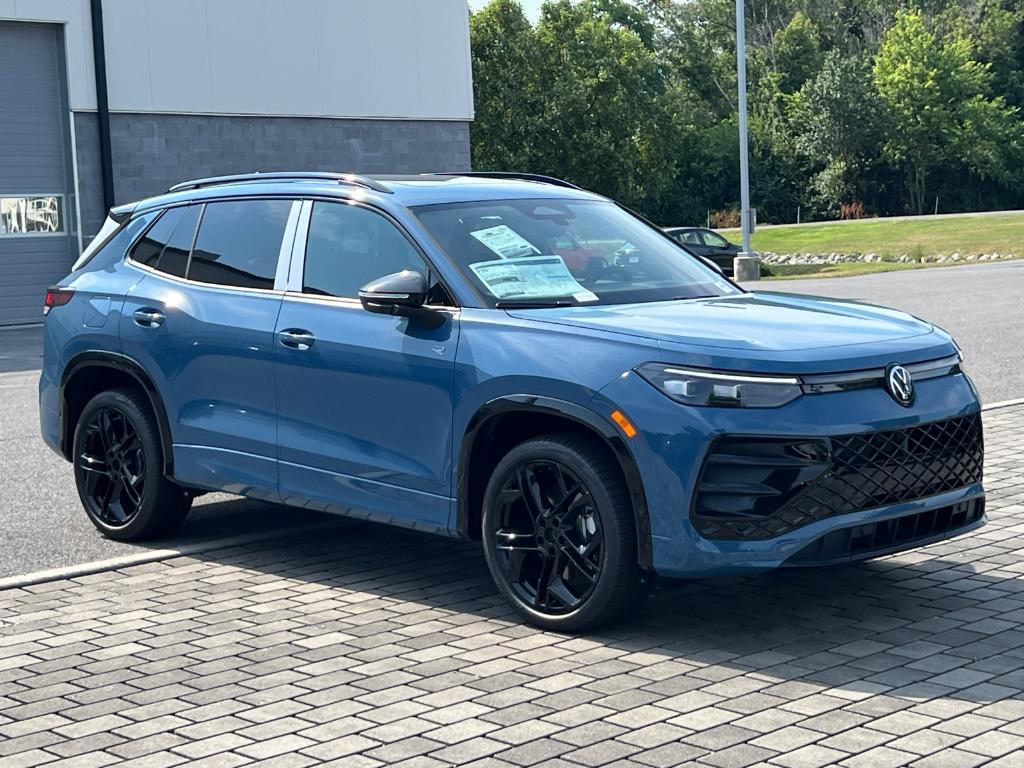 new 2025 Volkswagen Tiguan car, priced at $37,514
