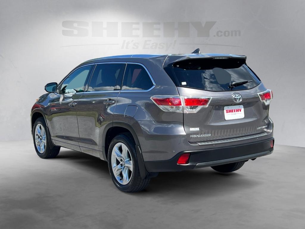 used 2016 Toyota Highlander car, priced at $14,394