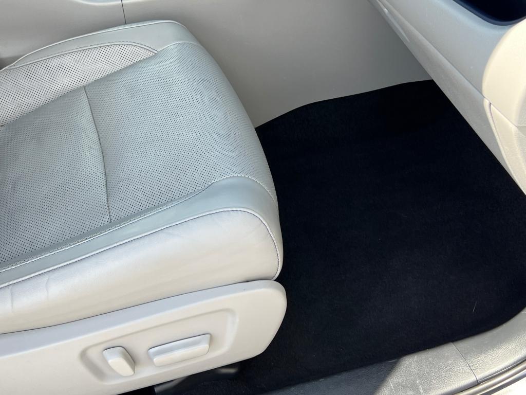 used 2016 Toyota Highlander car, priced at $15,631