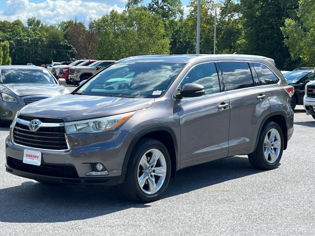 used 2016 Toyota Highlander car, priced at $15,631