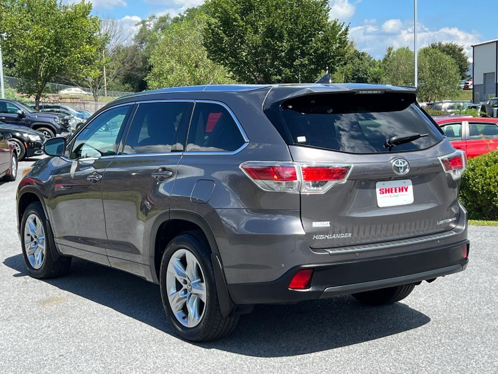 used 2016 Toyota Highlander car, priced at $15,631