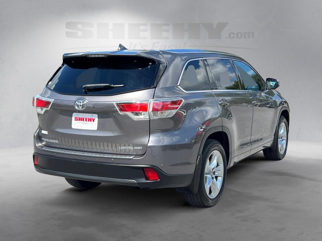 used 2016 Toyota Highlander car, priced at $14,394