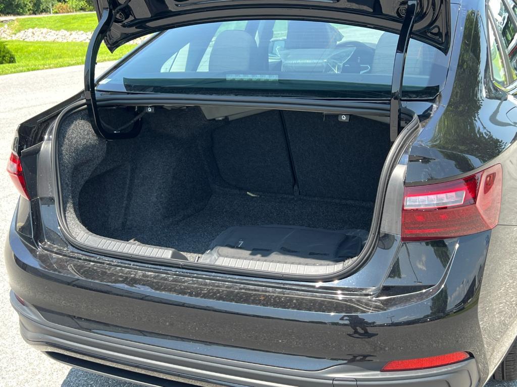 new 2025 Volkswagen Jetta car, priced at $23,623