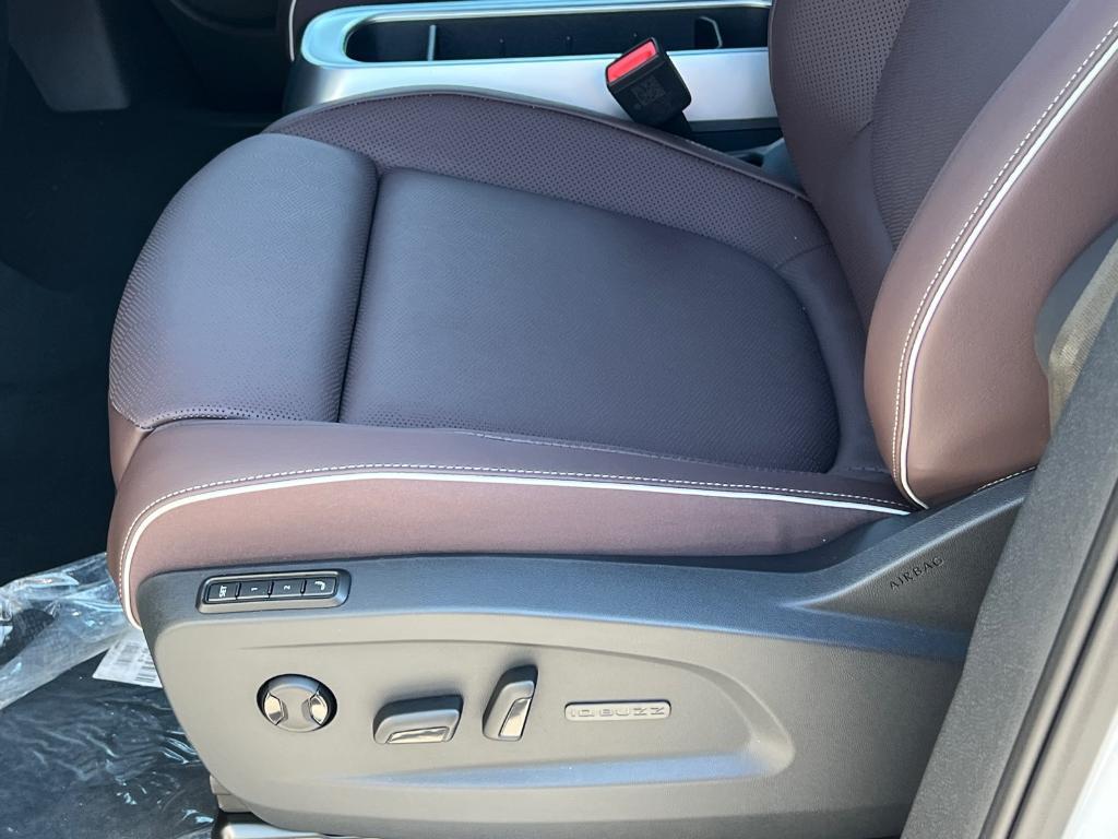 new 2025 Volkswagen ID. Buzz car, priced at $57,650