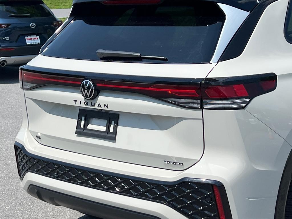 new 2025 Volkswagen Tiguan car, priced at $38,229