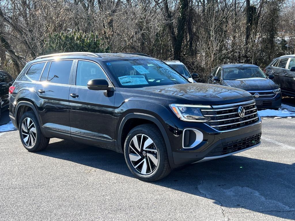 new 2025 Volkswagen Atlas car, priced at $42,168