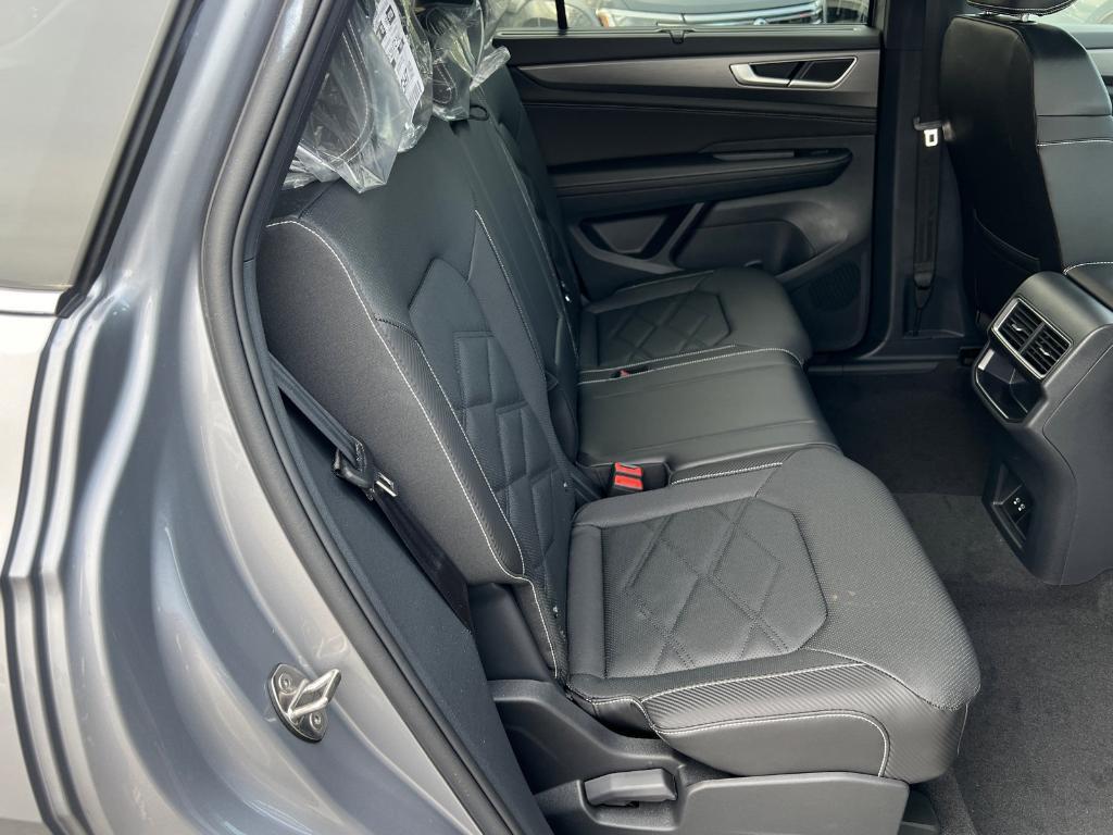 new 2025 Volkswagen Atlas Cross Sport car, priced at $42,808