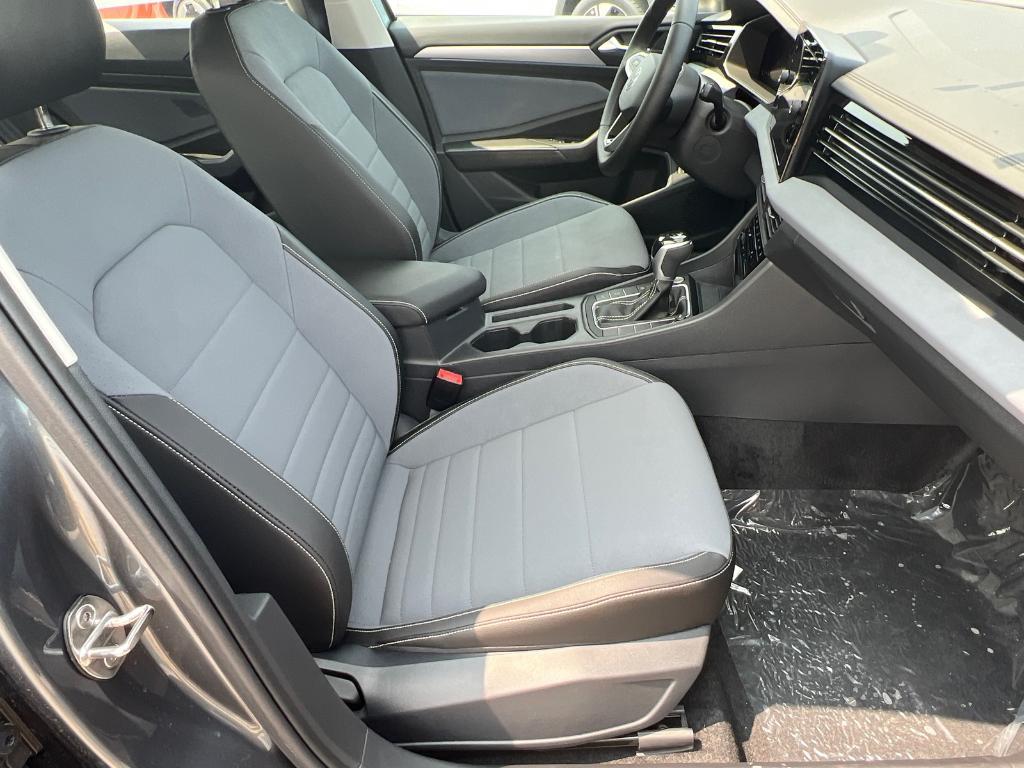 new 2025 Volkswagen Jetta car