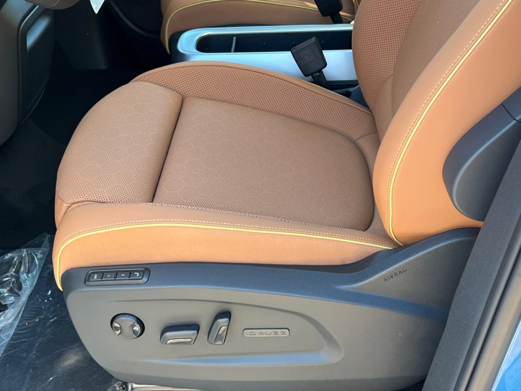 new 2025 Volkswagen ID. Buzz car, priced at $67,530