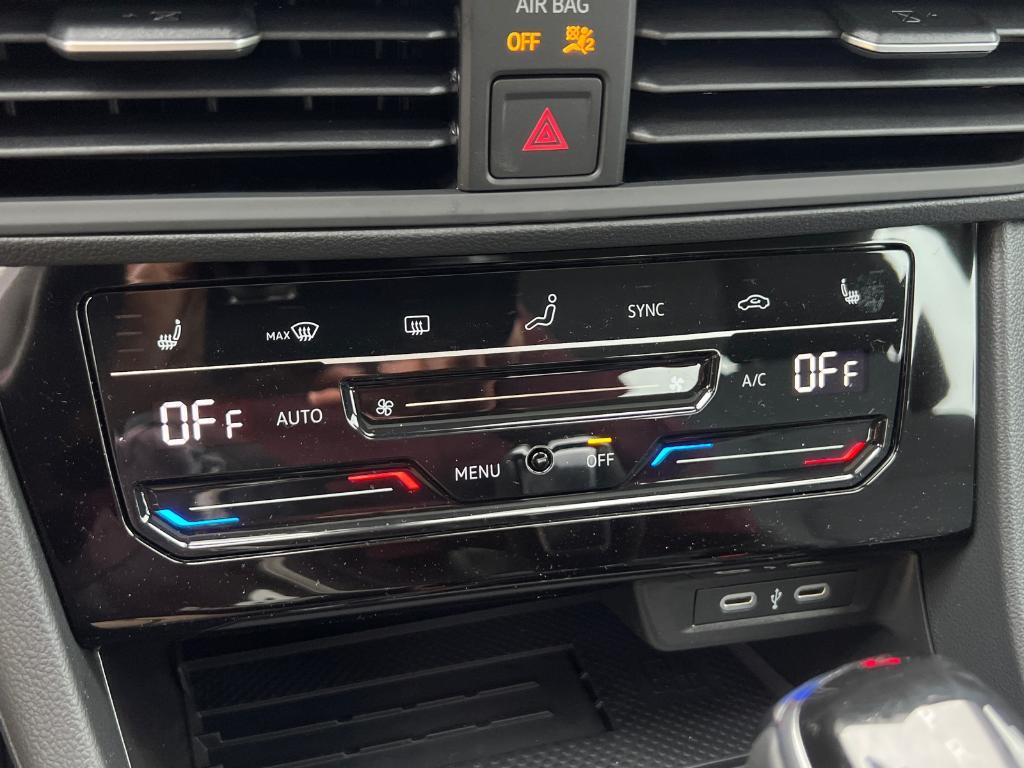 new 2025 Volkswagen Jetta car