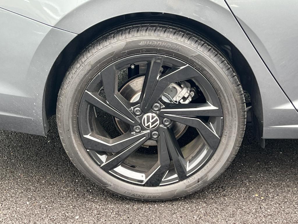 new 2025 Volkswagen Jetta car