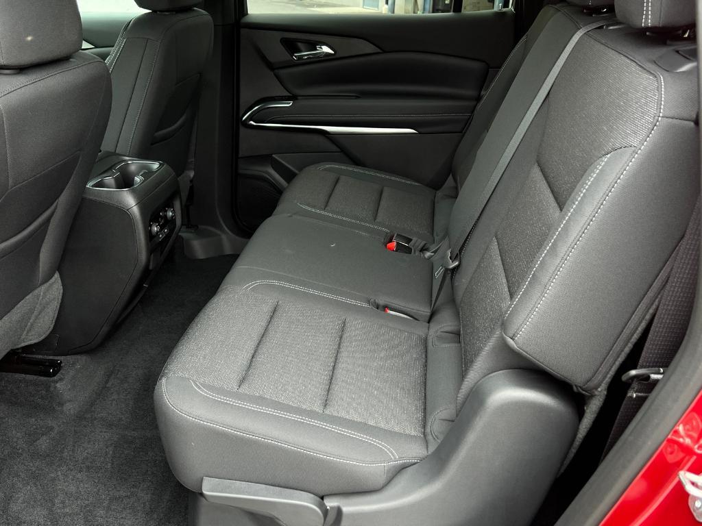 used 2025 Chevrolet Traverse car, priced at $41,987