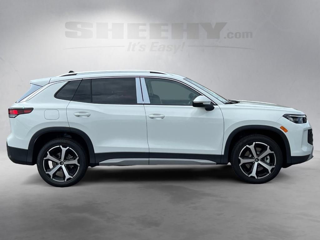 new 2025 Volkswagen Tiguan car, priced at $34,018