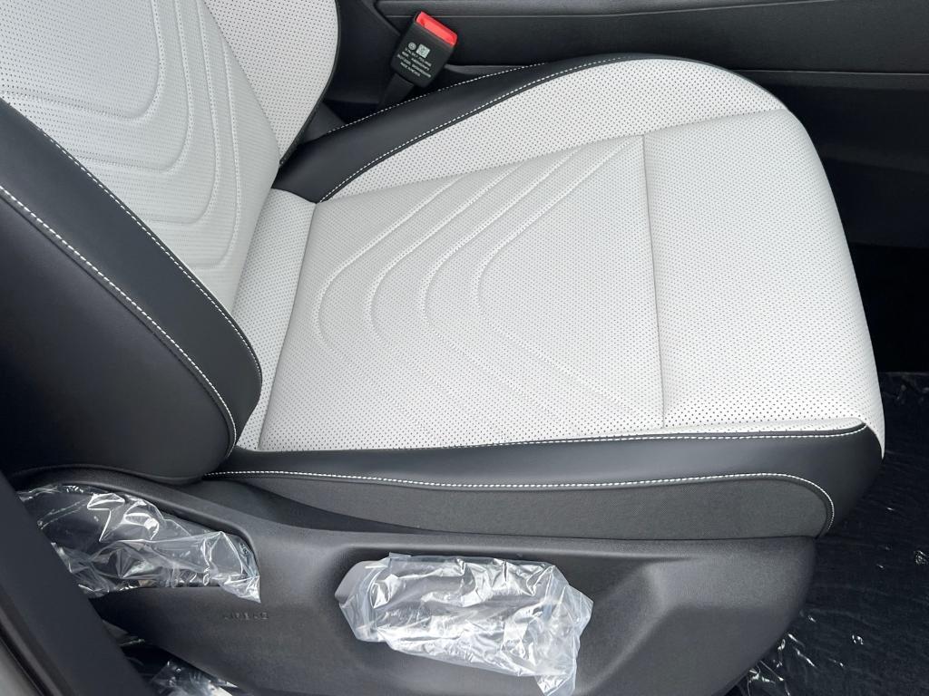 new 2025 Volkswagen Tiguan car, priced at $34,018